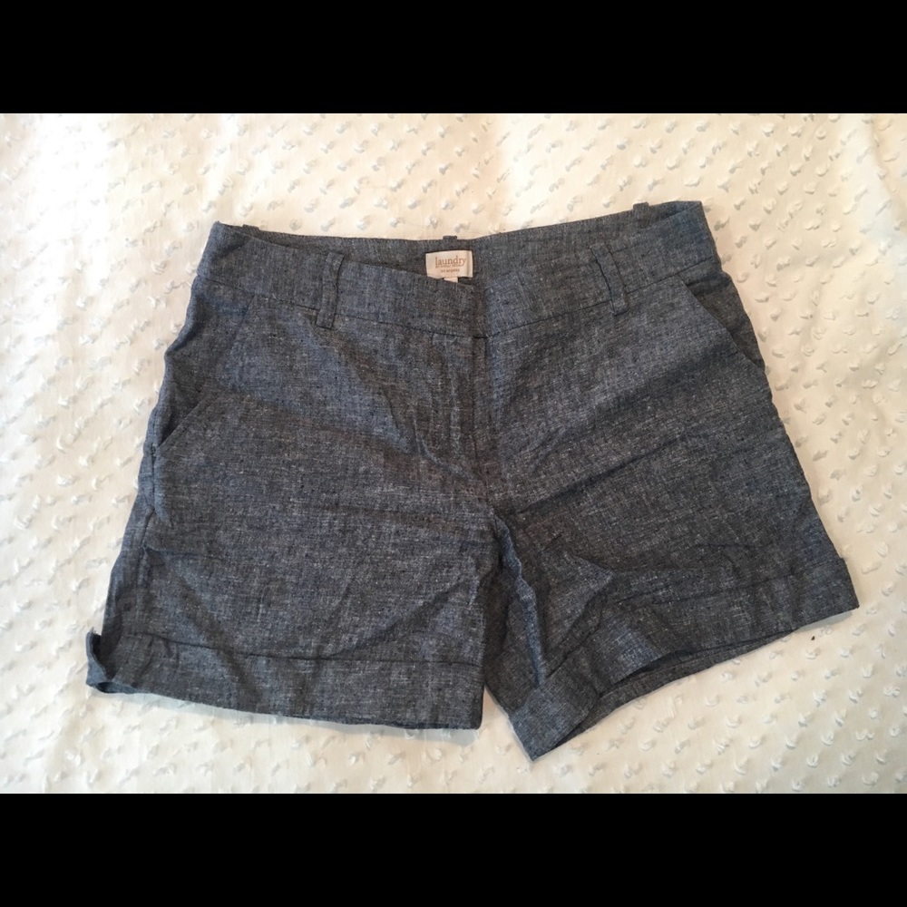 Mid thigh denim shorts